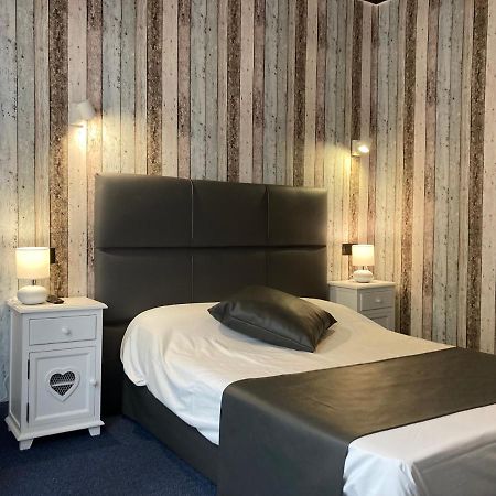 Hotel Le Faisan Монлюсон Экстерьер фото