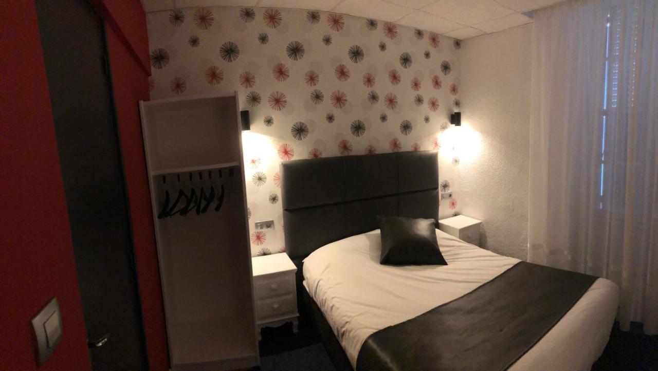 Hotel Le Faisan Монлюсон Экстерьер фото