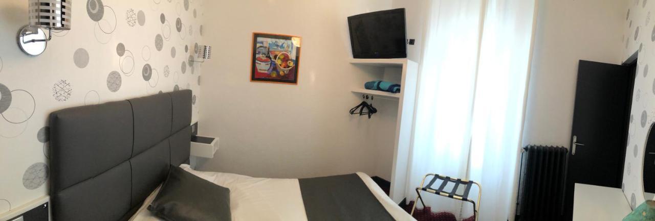Hotel Le Faisan Монлюсон Экстерьер фото
